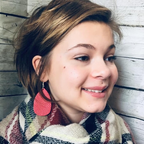 Teardrop Earrings - Picture 1 of 2